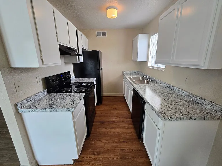 4200D Boyett St — Photo 5