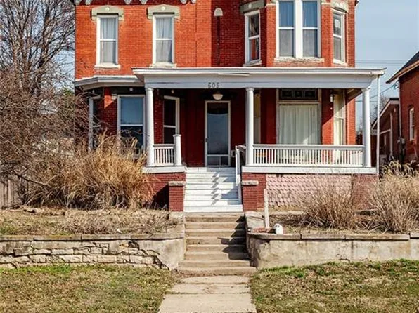 605 Atchison St, Atchison, KS 66002