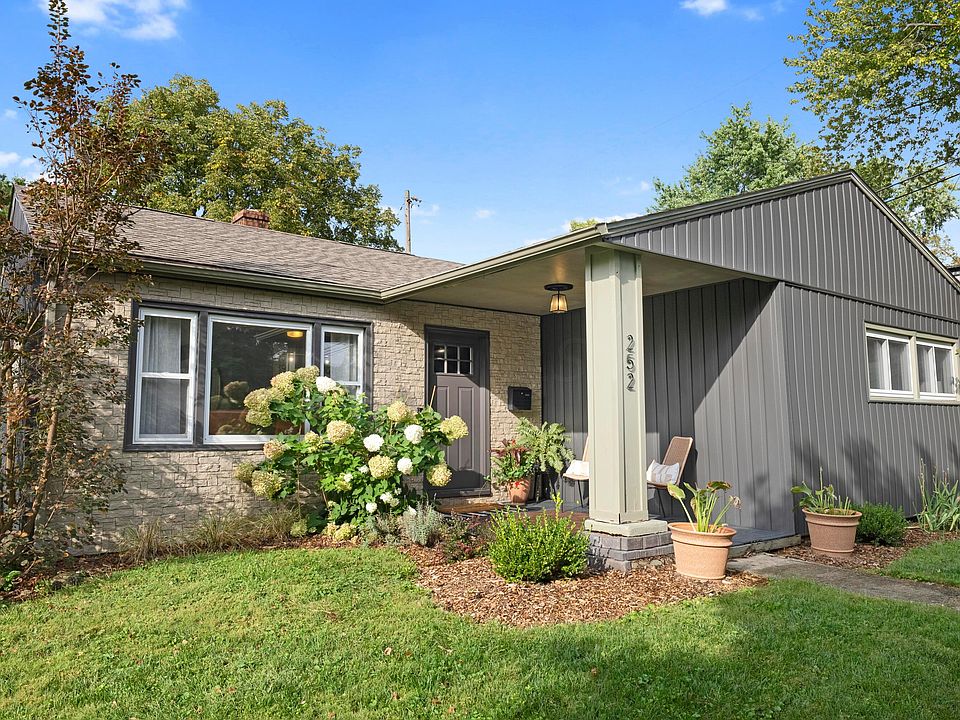 1st image of 252 Pingree Dr