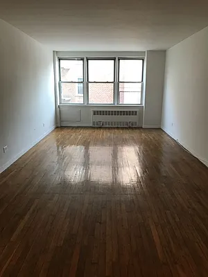 Rented by Smart NY Realty LLC | media 16