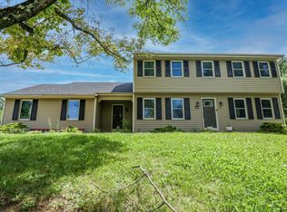 7197 Braemer Ln, West Chester, OH 45069
