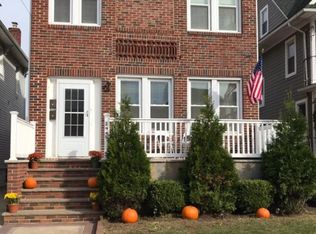 200 Beach 123rd St, Rockaway Park, NY 11694