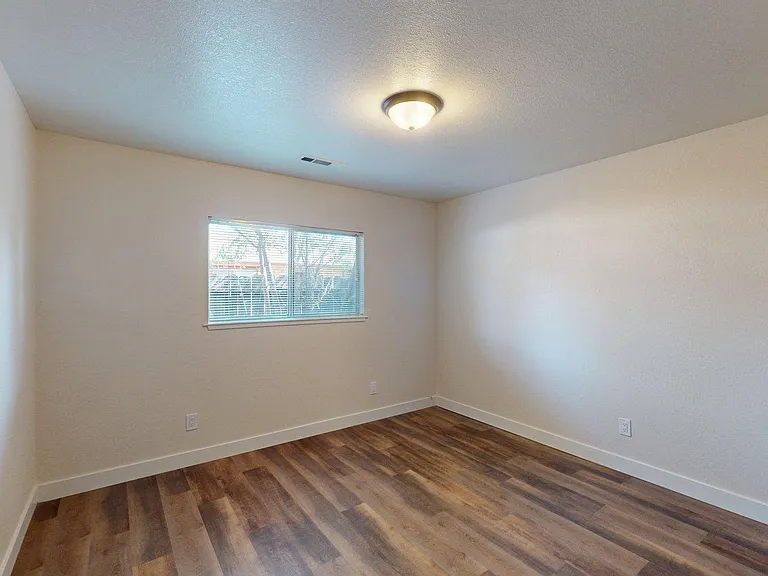 173 Wayside Dr — Photo 17