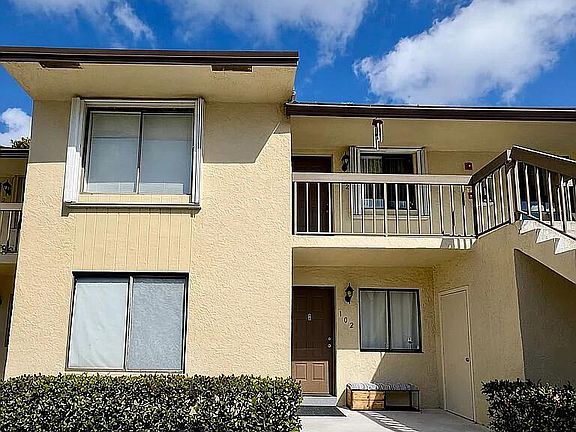 2nd image of 21938 Remsen Terrace #202