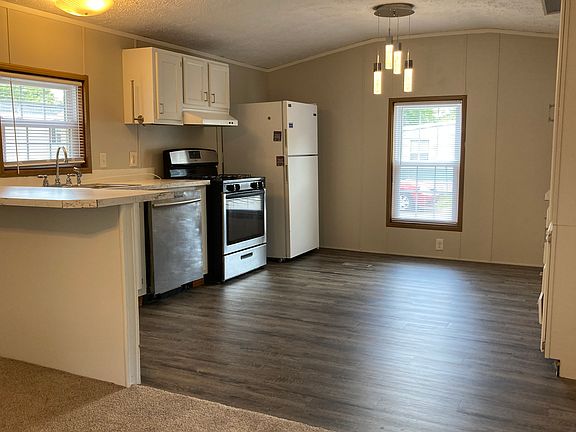 4th image of 3753 Sun Valley St NW #155