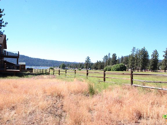 4th image of Metcalf Ln