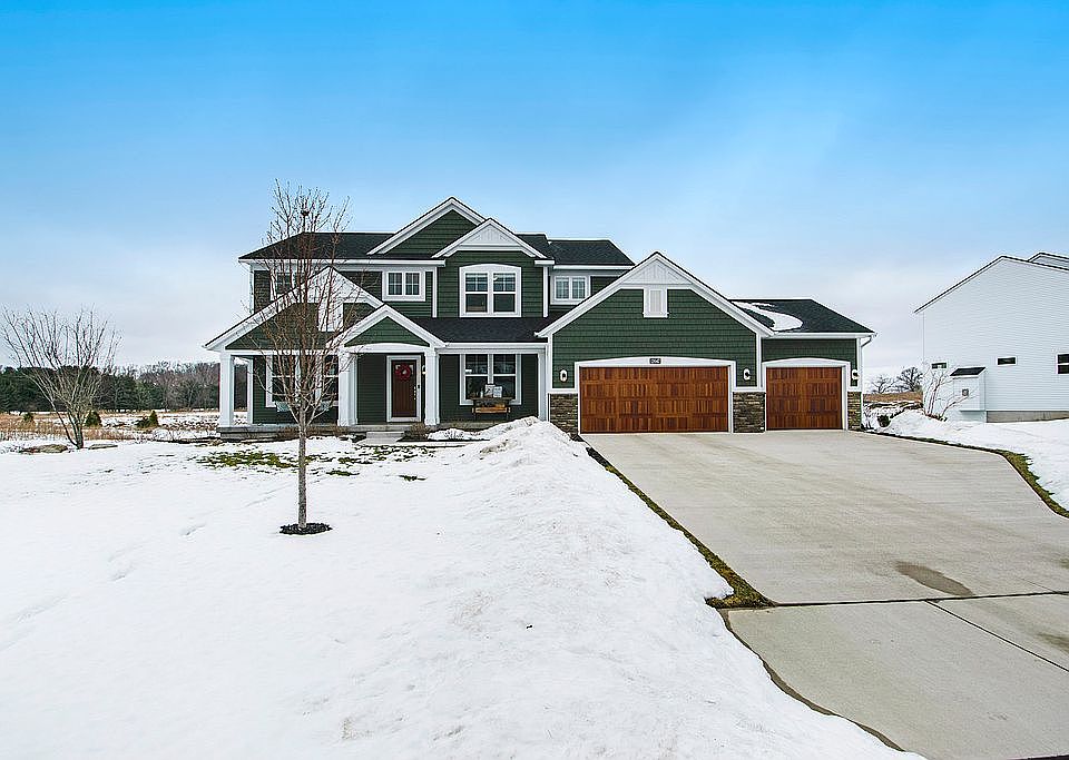 1st image of 12047 Harvest Home Dr SE