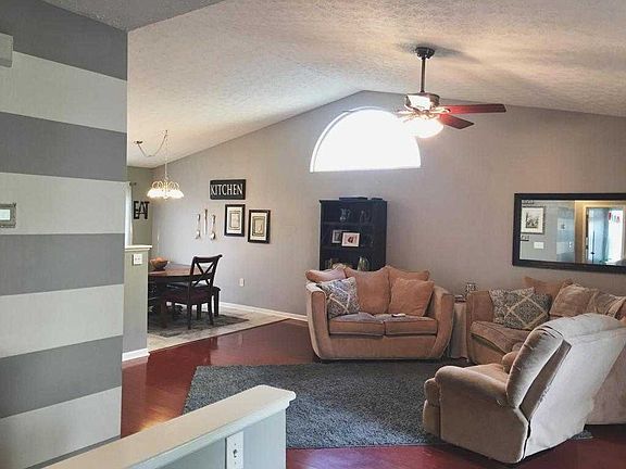 4th image of 3972 Highland Bluff Dr
