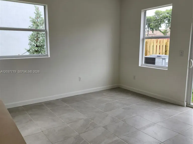 263 SE 11th Ct #0 — Photo 17