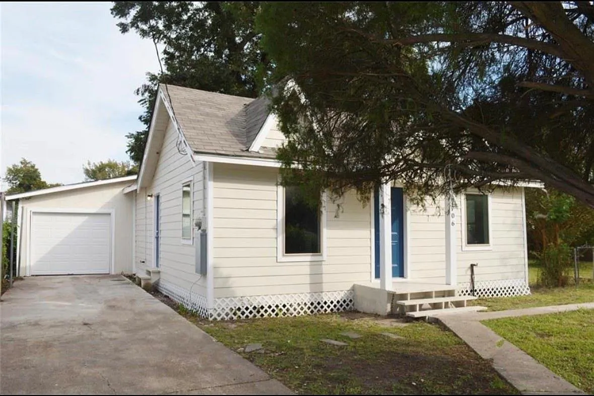 3 bed, 2.0 bath, 1288 sqft, $1,450 — Photo 3