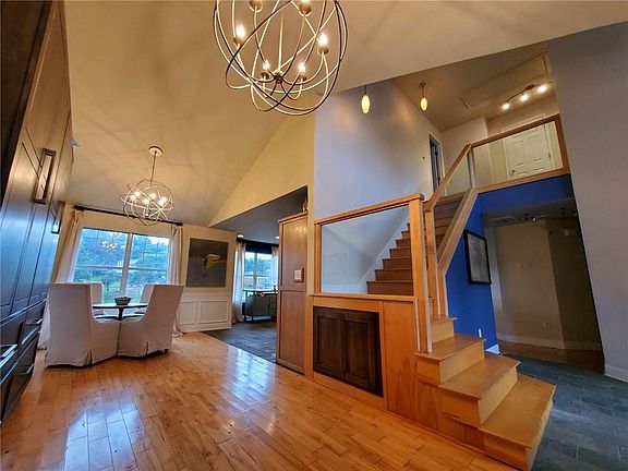 5th image of 1205 Crabapple Lake Cir