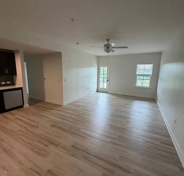 102 Hanover St #304 — Photo 3