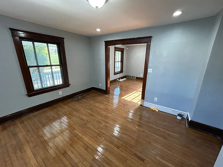 11220 Primrose Ave — Photo 3