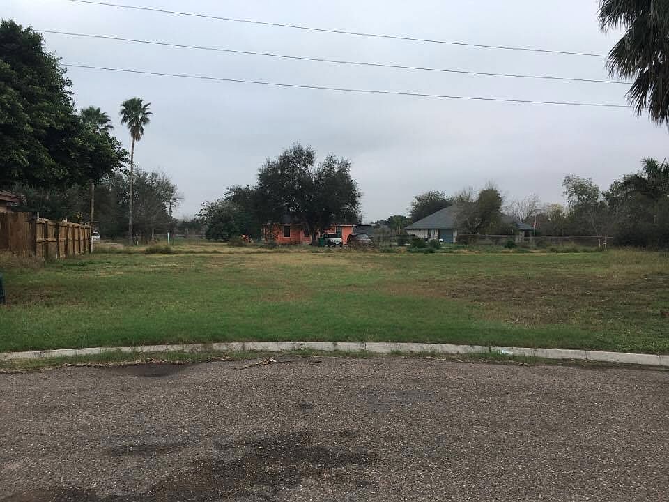 1st image of 2613 Pamplona St
