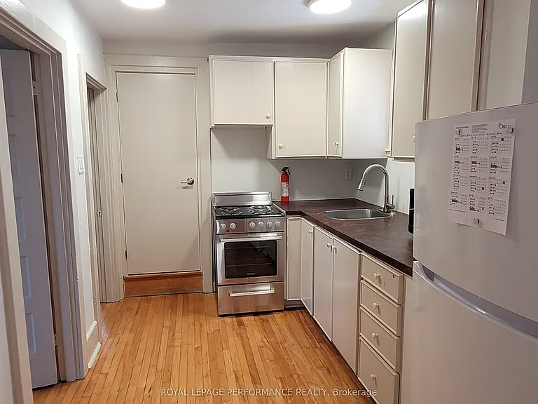 721 Cooper St #C — Photo 11