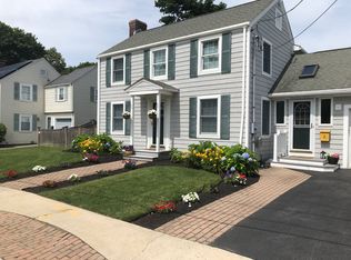 2 Sunset Rd, Salem, MA 01970