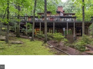 10885 Gilbert Rd, Chambersburg, PA 17202