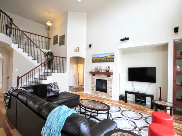 687 Fossil Bed Cir, Erie, CO 80516