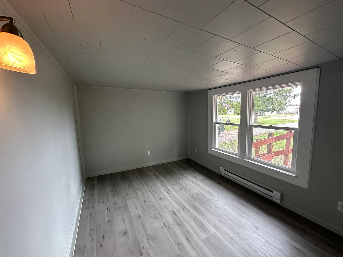 Building Photo - 333 Deline Dr