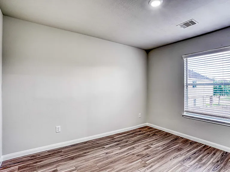 13102 Aiden Cir — Photo 18