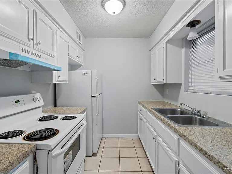 1701 W McIntyre St #3 — Photo 8