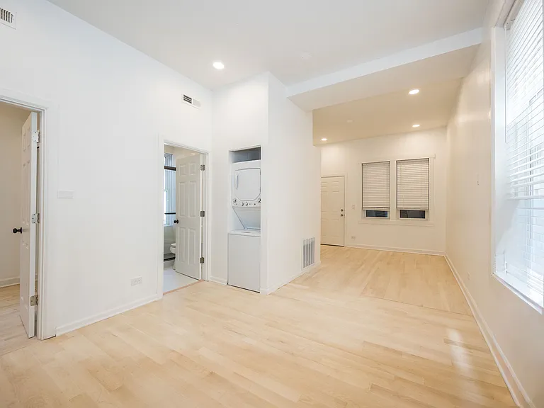 1247 N Cleaver St #1R — Photo 6