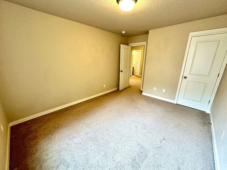 9500 SW Diamond View Way — Photo 38