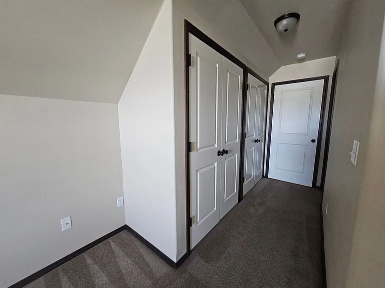 2606 N Columbia St — Photo 16
