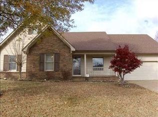 3075 Stonecrest Cir, Lakeland, TN 38002