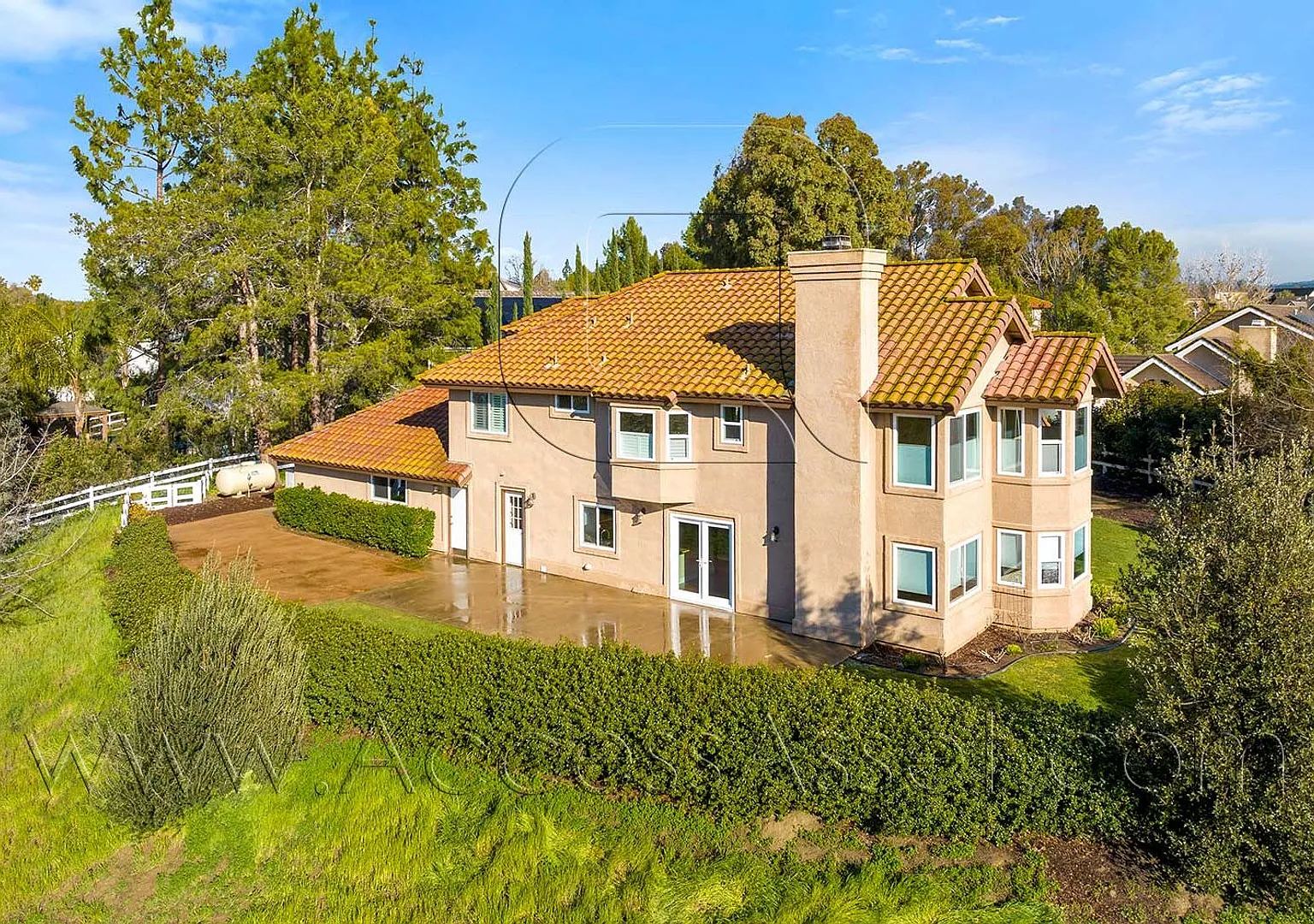 Stunning 3 bed/3 Bath Home In Fabulous Temecula! — Photo 4