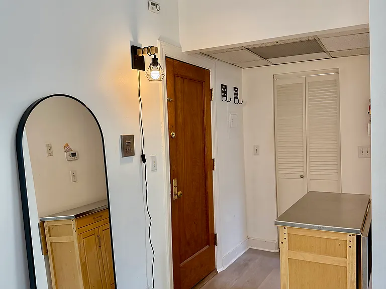 1415 Commonwealth Ave — Photo 4