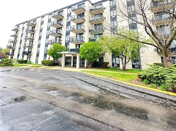 9128 W Terrace Dr Unit 4F, Niles, IL 60714