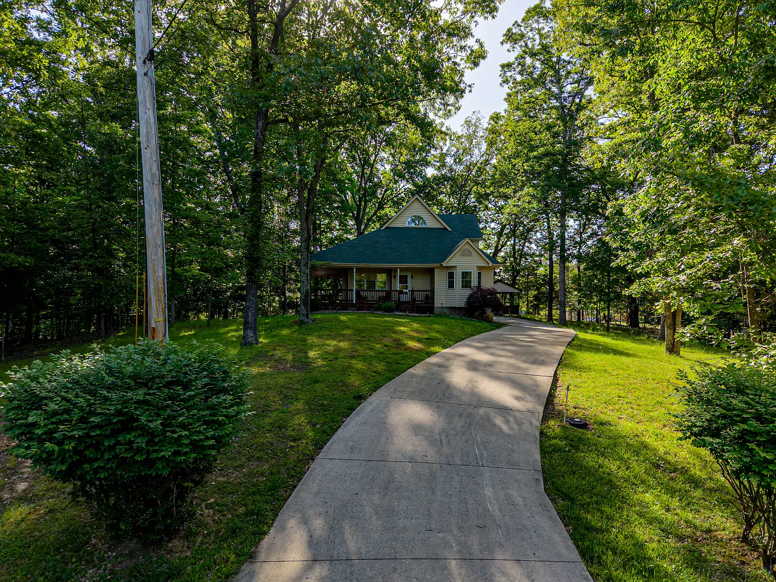 3 bed, 2669 sqft, $2,300 — Photo 1