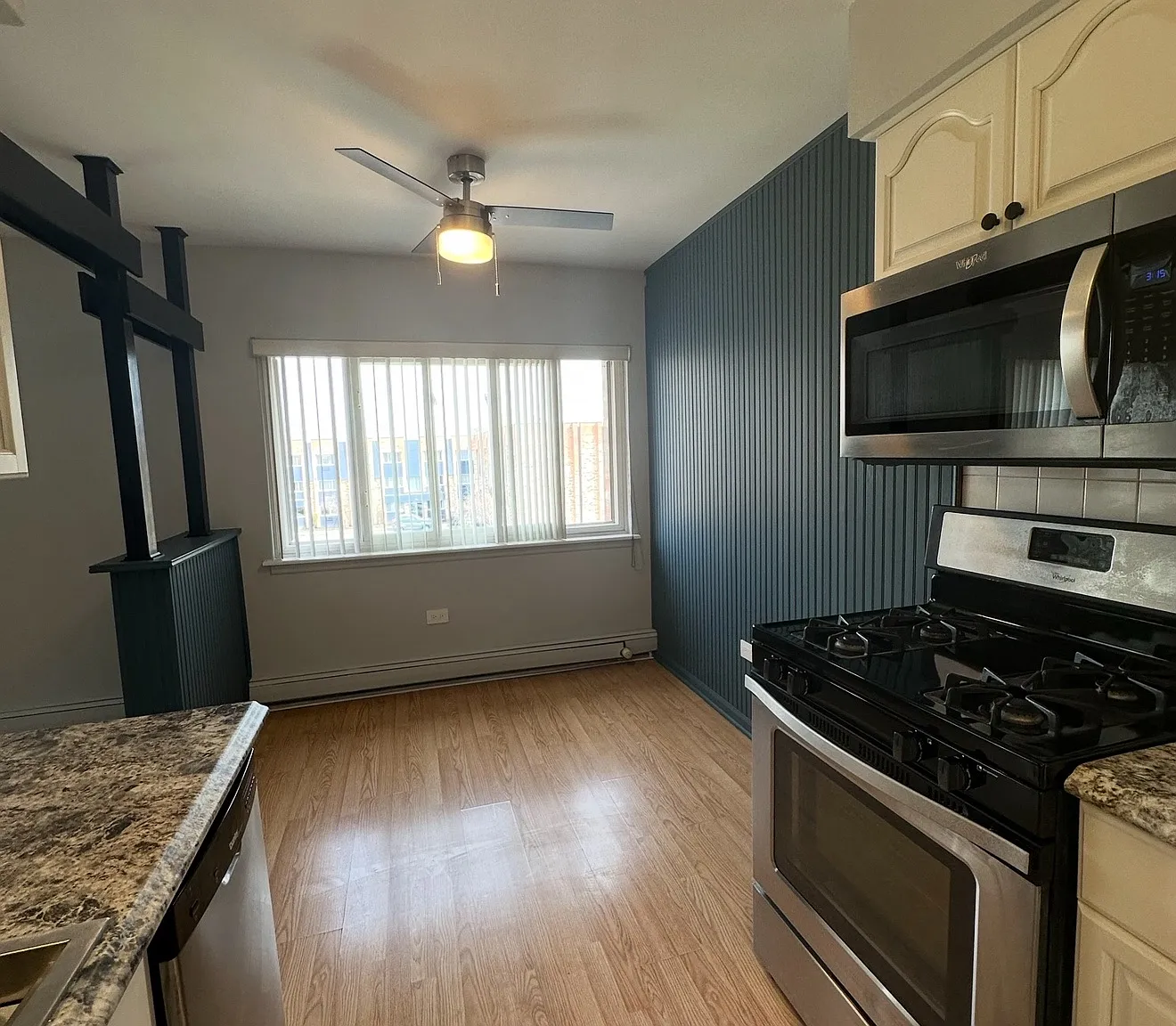 2 bed, 1.5 bath, 1000 sqft, $1,850 — Photo 4