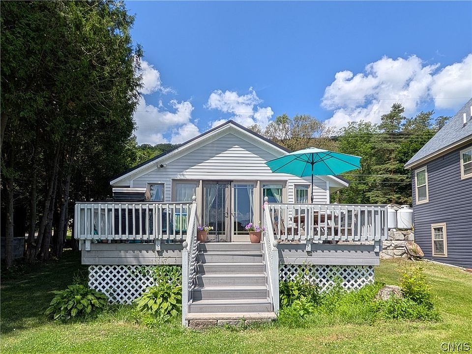 1st image of 579-580 W Cottage Ln