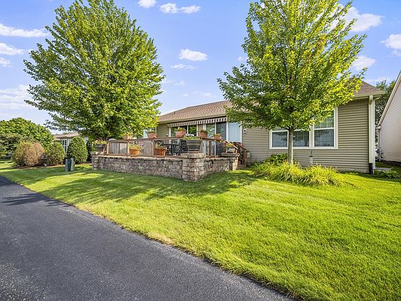 5th image of 608 Lincoln Cir