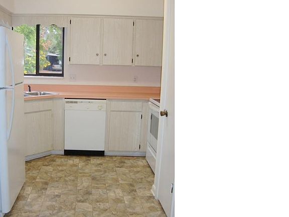 5th image of 8538 NW 42nd Dr