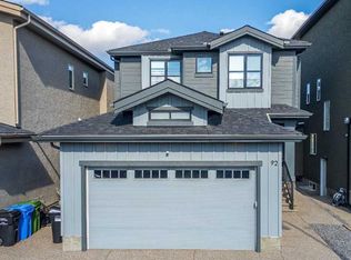 92 W Walcrest Vw SE, Calgary, AB T2X 4G3