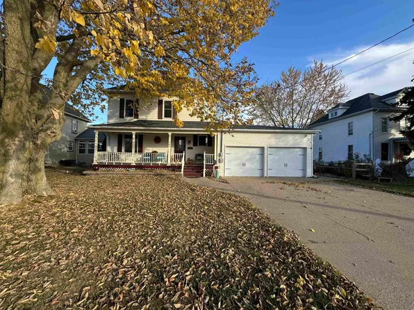 785 N 2nd St, Platteville, WI 53818