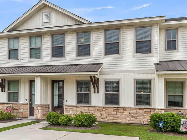 7812 Park Gate Dr, North Charleston, SC 29418