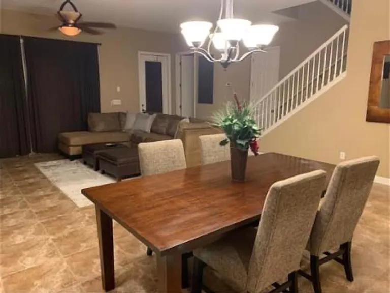 1543 Fairview Cir — Photo 2