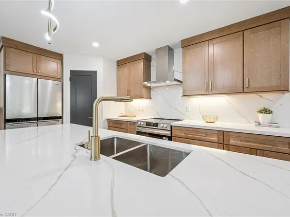 459 Drummerhill Cres, Waterloo, ON N2T 1G3