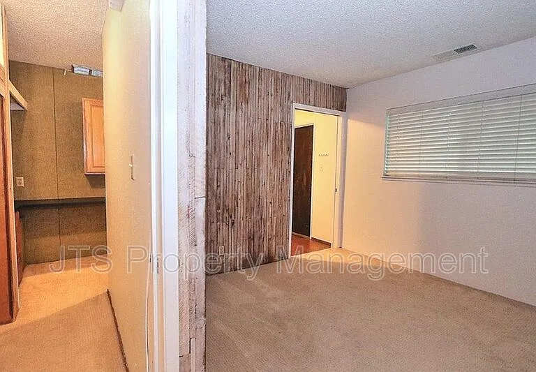 1060 Sand Bar Cir — Photo 65