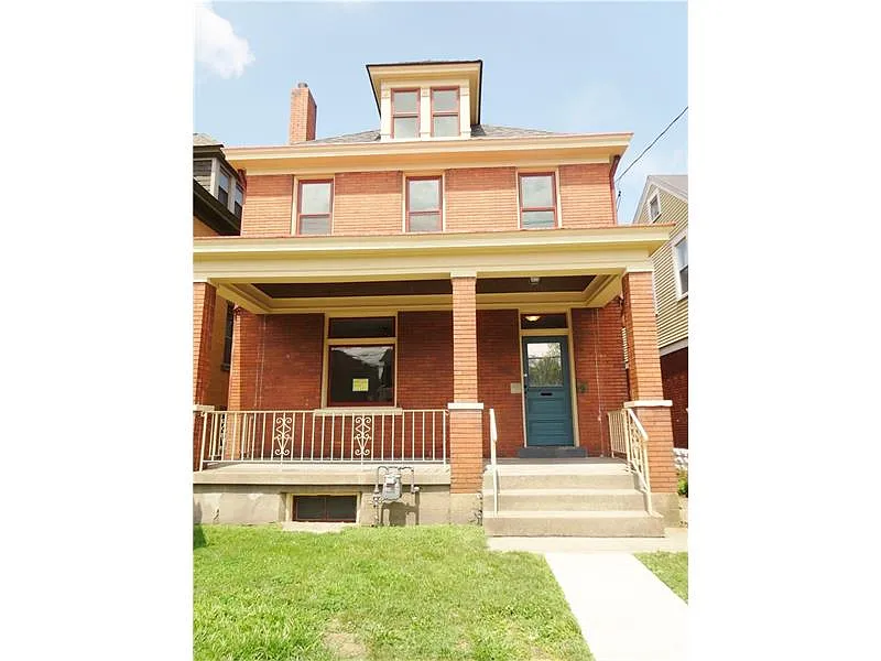1134 Woodland Ave photo 1
