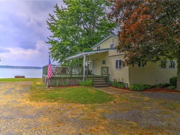 6521 State Route 90 N, Cayuga, NY 13034