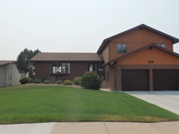 808 Grizzly Dr, Great Falls, MT 59404