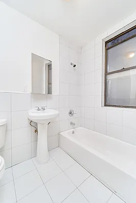 Rented by Living New York | media 8