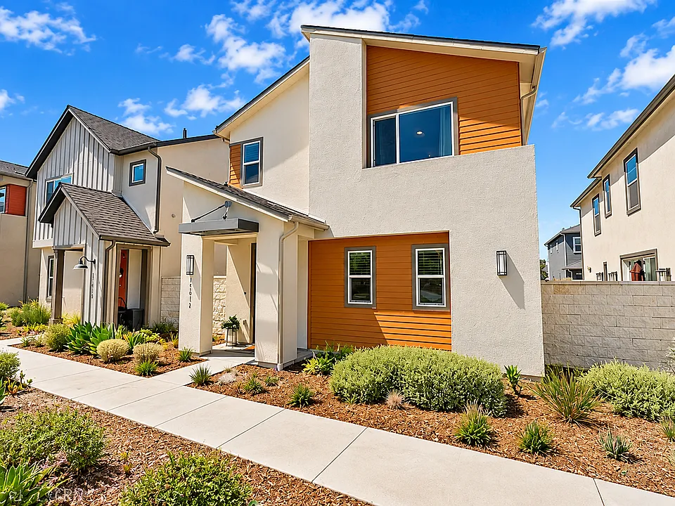 27012 Trail View Ln