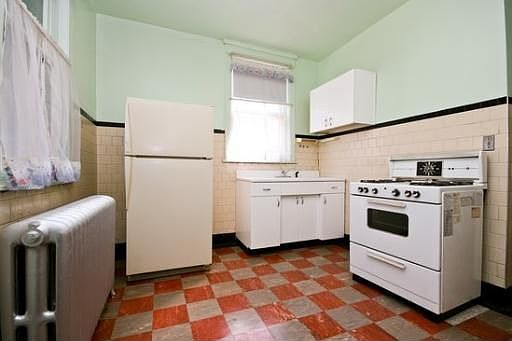 3rd image of 3304 W Cullom Ave Unit 3