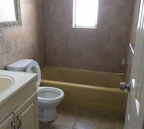 2nd image of 2750 Pierce St APT 1